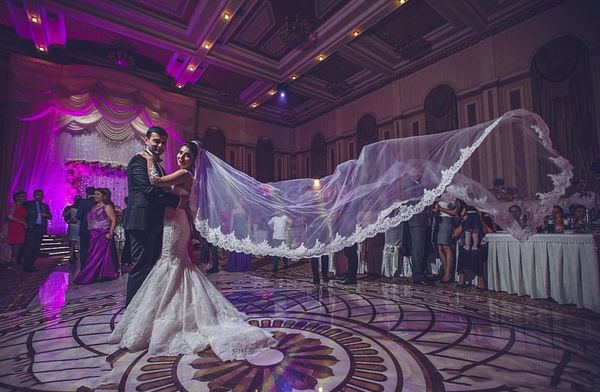 lace wedding veils soft tulle princess headpieces one layer 3 meters long wedding accessories, Black
lace wedding veils soft tulle princess headpieces one layer 3 meters long wedding accessories, Black
