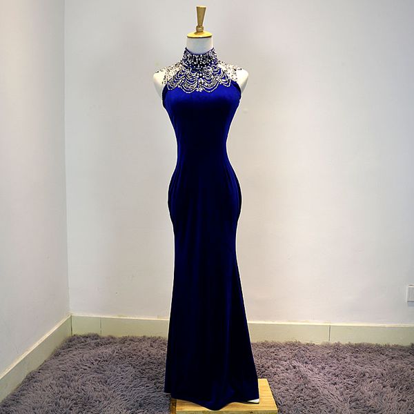 beaded velvet sheath evening dress with halter neck 2017 royal blue long dress party elegant real p, Black;red
beaded velvet sheath evening dress with halter neck 2017 royal blue long dress party elegant real p, Black;red