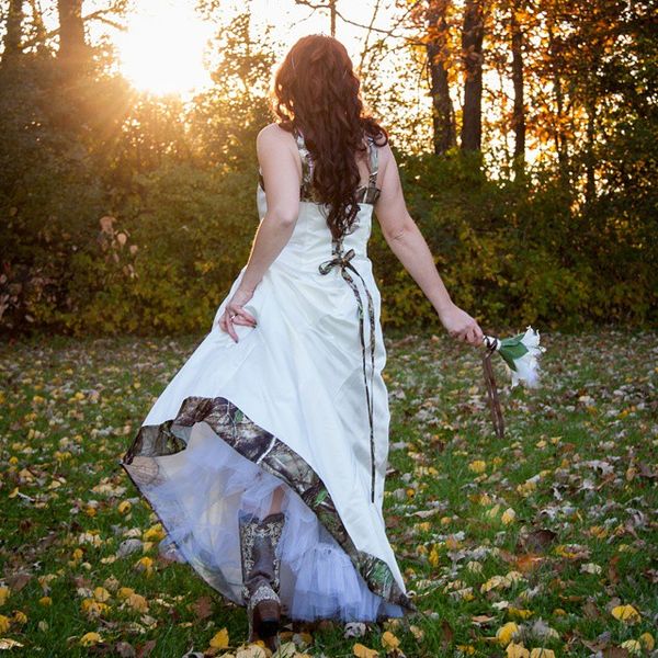 country goden fall winter wedding gown camo mossy oak brides dress in stock wedding dresses, White
country goden fall winter wedding gown camo mossy oak brides dress in stock wedding dresses, White