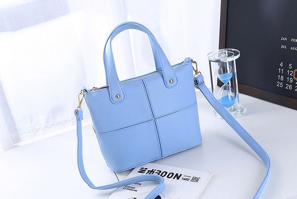 2016 women handbag fashion casual tote women shoulder bag fresh type lady hangbags travel bag messenger bags
2016 women handbag fashion casual tote women shoulder bag fresh type lady hangbags travel bag messenger bags