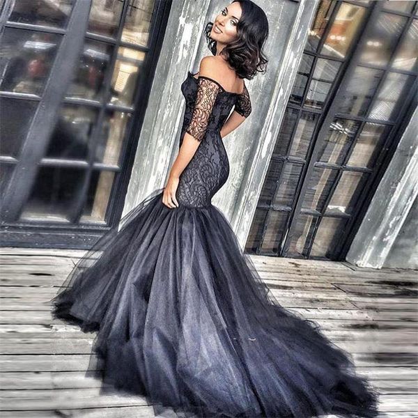 illusion formal cocktail gowns vintage off-the-shoulder tulle lace black red carpet dress embroidery vestidos mermaid evening gowns 2017 
illusion formal cocktail gowns vintage off-the-shoulder tulle lace black red carpet dress embroidery vestidos mermaid evening gowns 2017