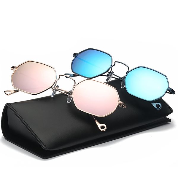 european and american fashion sunglasses, street scouple color sunglasses, men and women personalized sunglasses 674, White;black
european and american fashion sunglasses, street scouple color sunglasses, men and women personalized sunglasses 674, White;black