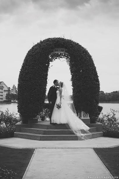 new arrival rinestone 3m wedding veil cathedral length bridal veils white ivory champagne with comb one layer, Black
new arrival rinestone 3m wedding veil cathedral length bridal veils white ivory champagne with comb one layer, Black