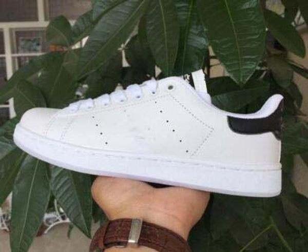 Hot SELL Fashion mens Casual shoes smith stan Female Flat Shoes Women Zapatillas Deportivas Mujer Lovers Sapatos Femininos for men
Hot SELL Fashion mens Casual shoes smith stan Female Flat Shoes Women Zapatillas Deportivas Mujer Lovers Sapatos Femininos for men