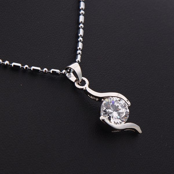 necklace with diamond pendant, simple style, noble and delicate for women, and high quality, Silver
necklace with diamond pendant, simple style, noble and delicate for women, and high quality, Silver