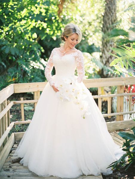 lace long sleeves ball gown wedding dresses scoop zipper back bridal gowns ivory v-neck zipper back sweep train vestido de novia, White
lace long sleeves ball gown wedding dresses scoop zipper back bridal gowns ivory v-neck zipper back sweep train vestido de novia, White