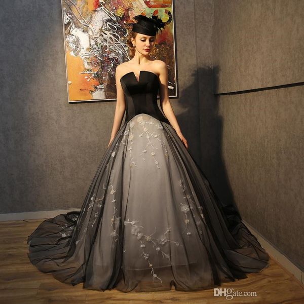 2019 vintage gothic wedding dresses new style black strapless white beaded lace a line backless corset bridal gowns chapel train
2019 vintage gothic wedding dresses new style black strapless white beaded lace a line backless corset bridal gowns chapel train
