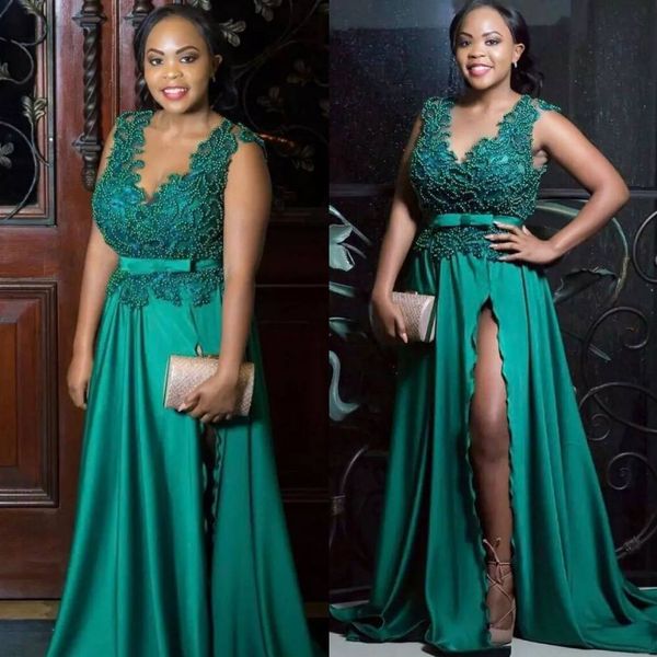 beaded plus size evening dresses v neck split side prom gowns with sash sweep train a line formal dress, Black;red
beaded plus size evening dresses v neck split side prom gowns with sash sweep train a line formal dress, Black;red