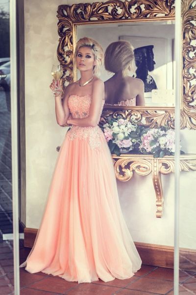 2019 Newest Coral Appliques Prom Dress See Through Evening Dress Corset Strapless long A-Line formal dresses Party Gowns Vestido De Vesta
2019 Newest Coral Appliques Prom Dress See Through Evening Dress Corset Strapless long A-Line formal dresses Party Gowns Vestido De Vesta