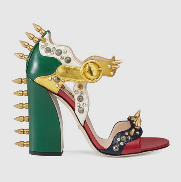 Retro Big Bullet Rivet Rhinestone Stud Hoof Heels Buckle Strap Women Sandals High Heels Sexy Party Women Shoes Woman Sandalias
Retro Big Bullet Rivet Rhinestone Stud Hoof Heels Buckle Strap Women Sandals High Heels Sexy Party Women Shoes Woman Sandalias