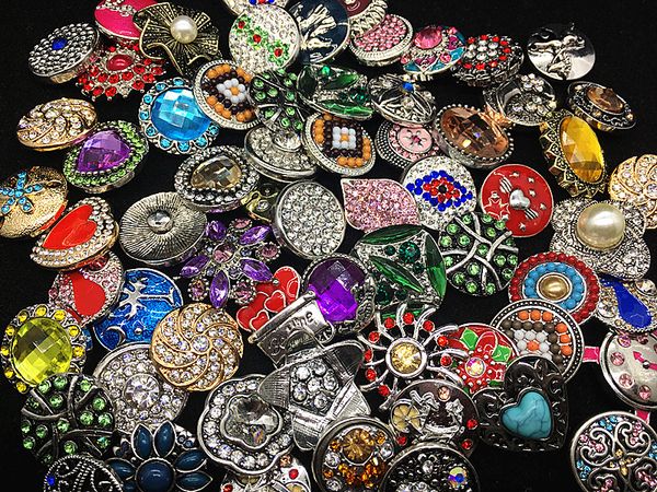 wholesale 200pcs/lot mix designs retro ginger 18mm snap buttons rhinestone snaps charms jewelry brand new, Golden;silver
wholesale 200pcs/lot mix designs retro ginger 18mm snap buttons rhinestone snaps charms jewelry brand new, Golden;silver