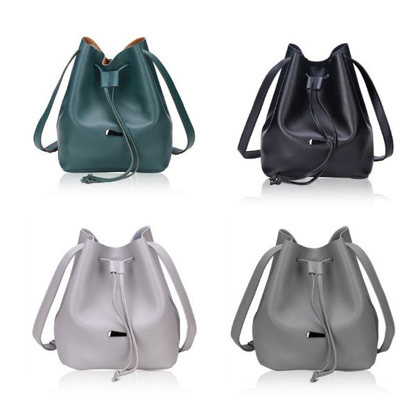 2017 new all-match satchel open leisure ladies bucket bag pu shoulder bag handbag simple fashion handbags backpacks
2017 new all-match satchel open leisure ladies bucket bag pu shoulder bag handbag simple fashion handbags backpacks