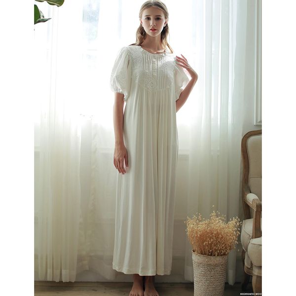 wholesale- 2017 new summer princess style women's white long nightgown modal sleepwear vintage pijamas roupao feminino sa16047, Black;red
wholesale- 2017 new summer princess style women's white long nightgown modal sleepwear vintage pijamas roupao feminino sa16047, Black;red