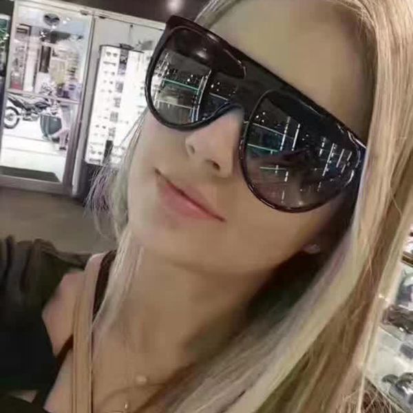 2017 fashion sunglasses women flat style brand design vintage sun glasses female shades big frame shades uv400 y65, White;black
2017 fashion sunglasses women flat style brand design vintage sun glasses female shades big frame shades uv400 y65, White;black