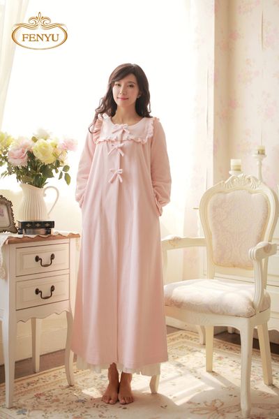 wholesale-100% fleece princess nightdress women's winter pijamas long robe pink and purple nightgown, Black;red
wholesale-100% fleece princess nightdress women's winter pijamas long robe pink and purple nightgown, Black;red