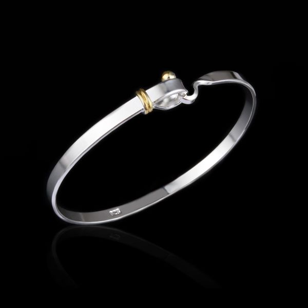 Top quality 925 sterling silver plated bangles fashion Classic Charm Bangle jewelry for woman beautiful party gift
Top quality 925 sterling silver plated bangles fashion Classic Charm Bangle jewelry for woman beautiful party gift
