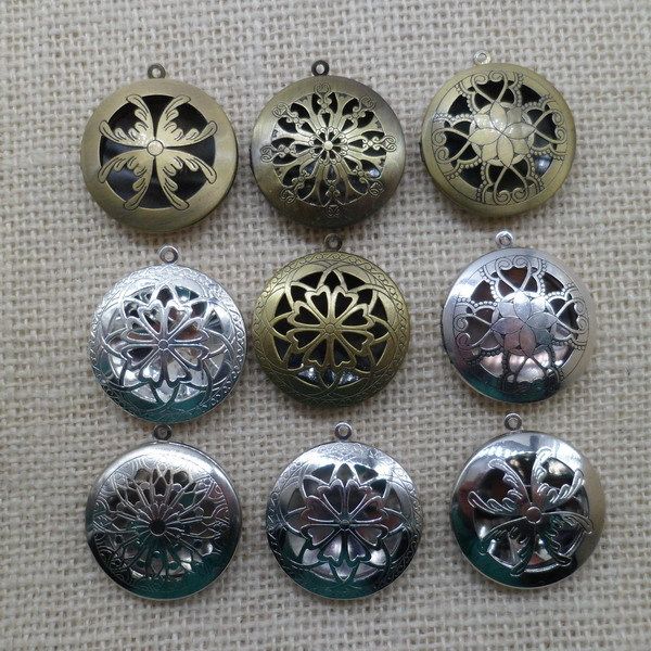9 styles antique silver /antique bronze/white k aromatherapy locket essential oil diffuser locket necklace perfume locket necklace pendant
9 styles antique silver /antique bronze/white k aromatherapy locket essential oil diffuser locket necklace perfume locket necklace pendant