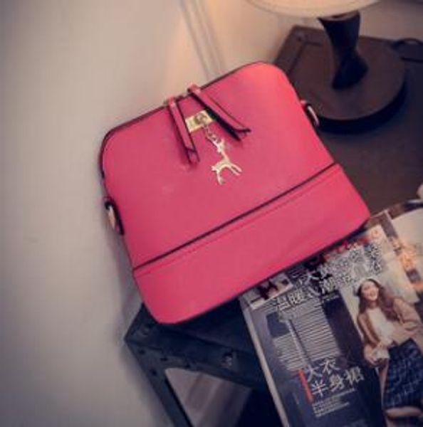 foreign trade 2016 new small deer bag metal ornaments shells bag messenger bag trend ladies package
foreign trade 2016 new small deer bag metal ornaments shells bag messenger bag trend ladies package
