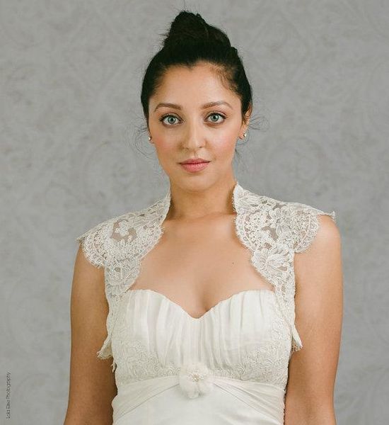 2018 short bridal wraps hollow back bridal coat lace jackets wedding capes wraps bolero jacket wedding dress wraps plus size, White
2018 short bridal wraps hollow back bridal coat lace jackets wedding capes wraps bolero jacket wedding dress wraps plus size, White