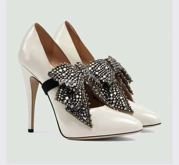 Luxury Crystal White wedding Shoes with Bow Datchable High Heel Bridal Eden Heel Evening Party Prom Dress Shoes
Luxury Crystal White wedding Shoes with Bow Datchable High Heel Bridal Eden Heel Evening Party Prom Dress Shoes