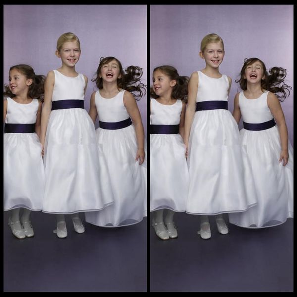2016 vintage custom made flower girl dress jewel sleeveless pageant dresses ankle length tulle skirt with purple belt, White;blue
2016 vintage custom made flower girl dress jewel sleeveless pageant dresses ankle length tulle skirt with purple belt, White;blue