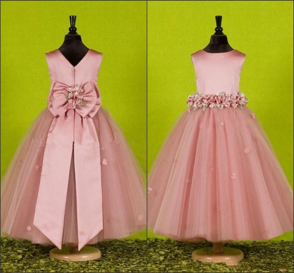 new sweety pink flower girl dresses handmade flower bow belt a line floor length girls party dresses, White;blue
new sweety pink flower girl dresses handmade flower bow belt a line floor length girls party dresses, White;blue