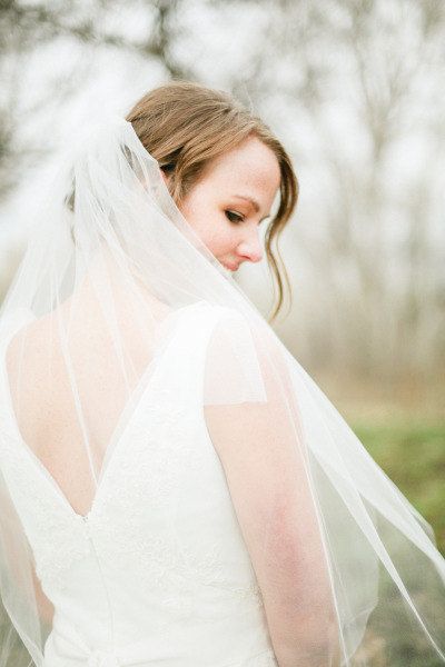 fingertip length wedding veil white ivory champagne bridal veil cut edge one layer with comb 922p, Black
fingertip length wedding veil white ivory champagne bridal veil cut edge one layer with comb 922p, Black