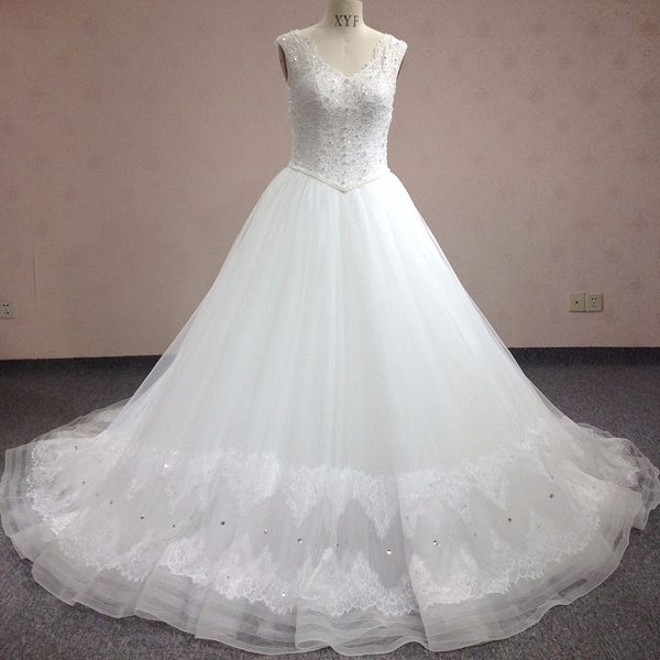 romantic real sample v-neck lace wedding dress sequined backless graceful lace up wedding gowns wd0186, White
romantic real sample v-neck lace wedding dress sequined backless graceful lace up wedding gowns wd0186, White