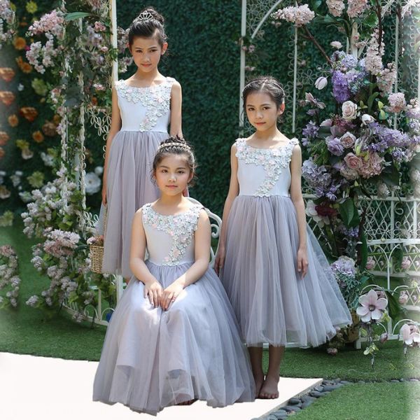 light gray flower girl dresses for wedding crew sleeveless a line flower girl dress with flora appliques tea length girls pageant gowns, White;blue
light gray flower girl dresses for wedding crew sleeveless a line flower girl dress with flora appliques tea length girls pageant gowns, White;blue