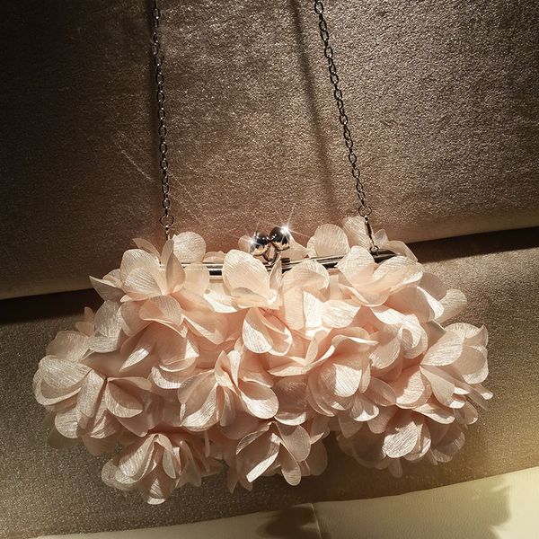 2017 handmade floral evening bag handbags ruffled diamond party handbags with chain clutch bags ing
2017 handmade floral evening bag handbags ruffled diamond party handbags with chain clutch bags ing