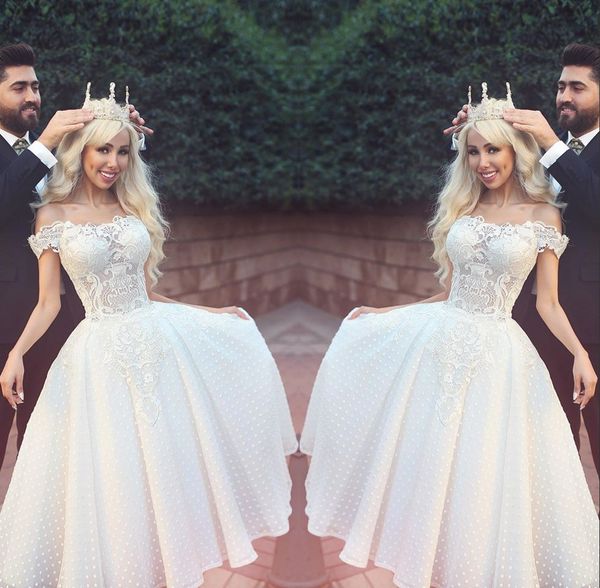 новая мода с открытыми плечами линия арабские свадебные платья с кружевными аппликациями иллюзия лиф чай длина vestido де novia свадебные пл, White
новая мода с открытыми плечами линия арабские свадебные платья с кружевными аппликациями иллюзия лиф чай длина vestido де novia свадебные пл, White