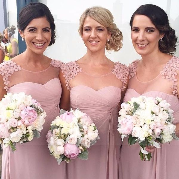 2017 pearl pink long bridesmaid dresses scoop neck chiffon a-line dusty rose pink maid of honor dresses summer beach wedding party gowns, White;pink
2017 pearl pink long bridesmaid dresses scoop neck chiffon a-line dusty rose pink maid of honor dresses summer beach wedding party gowns, White;pink