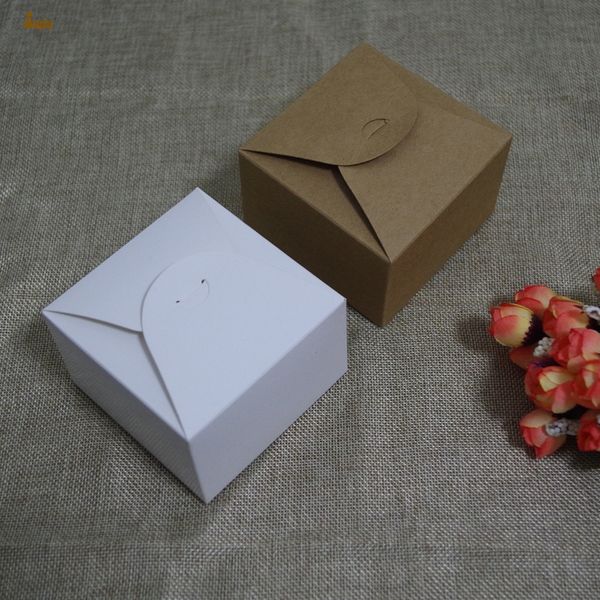 20pcs/lot 9x9x6cm white mini square cookie boxes - brown kraft,korean small chocolate macaron box gift diy packaging
20pcs/lot 9x9x6cm white mini square cookie boxes - brown kraft,korean small chocolate macaron box gift diy packaging