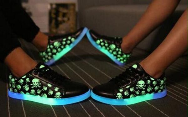35-41 women led luminous light up shoes printed skull head 2017 fashion usb flashing in the dark lighted for big children wms sneaker, Black
35-41 women led luminous light up shoes printed skull head 2017 fashion usb flashing in the dark lighted for big children wms sneaker, Black