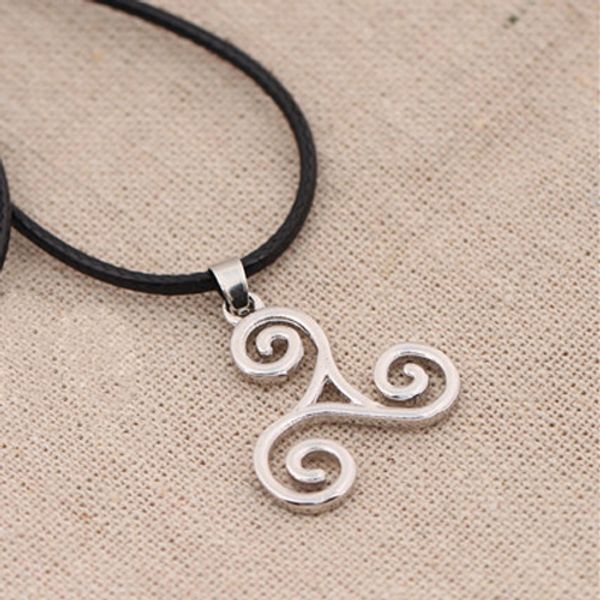 wholesale-2016 new european and american film teen wolf pendant with paragraph argent pendant necklace movies jewelry, Silver
wholesale-2016 new european and american film teen wolf pendant with paragraph argent pendant necklace movies jewelry, Silver