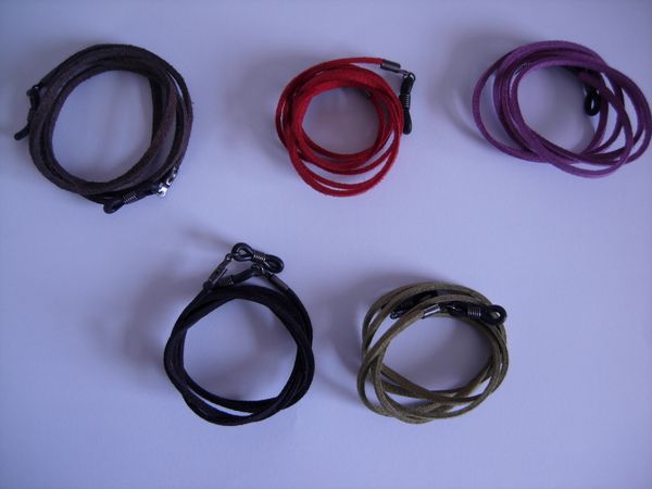 10 pcs/lot eyeglass brushed suede leather cord lanyard string eyewear retainer assorted in 5 colors
10 pcs/lot eyeglass brushed suede leather cord lanyard string eyewear retainer assorted in 5 colors