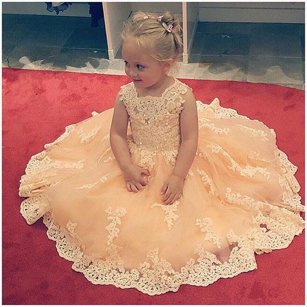 lace little girl pageant dresses sleeveless jewel neck handmade appliques lace floor length girls party gowns custom size, White;red
lace little girl pageant dresses sleeveless jewel neck handmade appliques lace floor length girls party gowns custom size, White;red