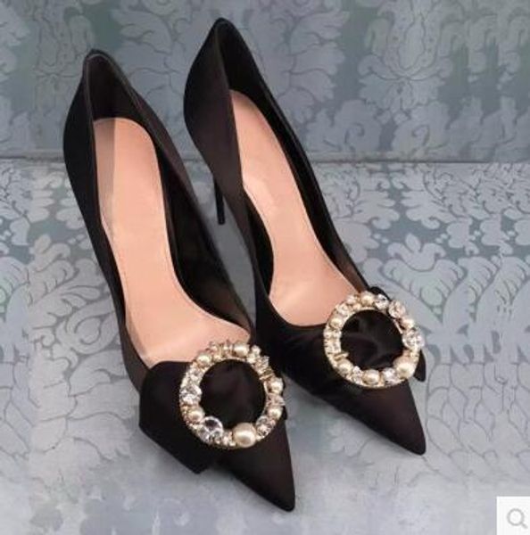 2017 spring new european and american silk and water diamond pointed high-heeled shoes leather black sexy
2017 spring new european and american silk and water diamond pointed high-heeled shoes leather black sexy