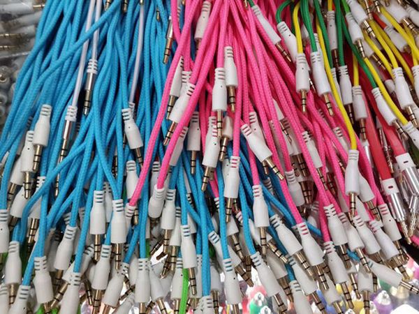 3.5mm braided woven male to male mm audio aux cable stereo auxiliary cord for iphone 6 car for iphone 5 5s for phone mp3 500pcs/lot
3.5mm braided woven male to male mm audio aux cable stereo auxiliary cord for iphone 6 car for iphone 5 5s for phone mp3 500pcs/lot