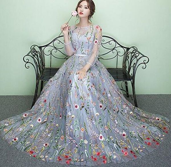 selling 2019 new fashion women's pageant printed a line embroidery evening gowns long formal dress unique sweep train custom size sash, Black;red
selling 2019 new fashion women's pageant printed a line embroidery evening gowns long formal dress unique sweep train custom size sash, Black;red