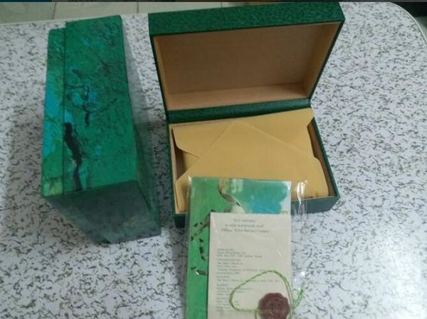 высокое качество мужчины rolex часы box зеленая кожа часы буклет карты теги и докумен
высокое качество мужчины rolex часы box зеленая кожа часы буклет карты теги и докумен