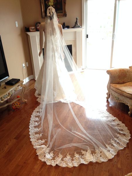 chic cathedral wedding veils three meters long with lace applique trim one layer custom made bridal veil, Black
chic cathedral wedding veils three meters long with lace applique trim one layer custom made bridal veil, Black