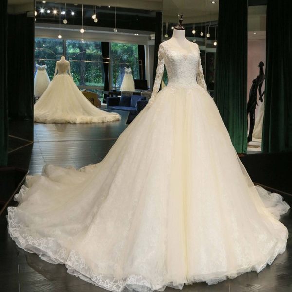 luxury lace ball gown wedding dress sheer crew neck illusion long sleeves appliques tulle custom bridal gowns with long train, White
luxury lace ball gown wedding dress sheer crew neck illusion long sleeves appliques tulle custom bridal gowns with long train, White