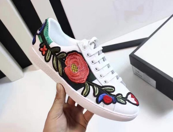 2018 new mens womens fashion white genuine leather luxury flower embroidered flat casual shoes lady red green white designer sneakers, Black
2018 new mens womens fashion white genuine leather luxury flower embroidered flat casual shoes lady red green white designer sneakers, Black