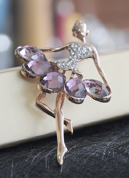 новые популярные красивые свадебные танцы девочка брошь ручной работы горный хрусталь цветок цвет юбка брошь броши для свадьба, Gray
новые популярные красивые свадебные танцы девочка брошь ручной работы горный хрусталь цветок цвет юбка брошь броши для свадьба, Gray