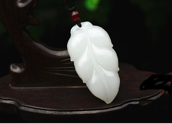 manual sculpture white jade pendant jade leaves (military) lucky charm necklace pendant, Silver
manual sculpture white jade pendant jade leaves (military) lucky charm necklace pendant, Silver