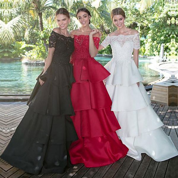 off-the-shoulder evening dresses with beaded lace appliques short sleeves black prom dress with layered skirt ball gowns
off-the-shoulder evening dresses with beaded lace appliques short sleeves black prom dress with layered skirt ball gowns