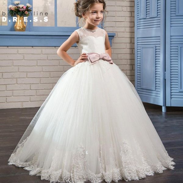 princess cute flower girls dresses 2017 jewel neck lace appliqued first communion dresses with sash girl birthday dress for weddings ba5398, White;blue
princess cute flower girls dresses 2017 jewel neck lace appliqued first communion dresses with sash girl birthday dress for weddings ba5398, White;blue