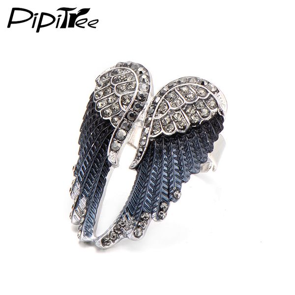 wholesale- pipitree 2017 fashion angel wings ring punk biker jewelry 11 colors antique gold color vintage rhinestone rings for men women, Golden;silver
wholesale- pipitree 2017 fashion angel wings ring punk biker jewelry 11 colors antique gold color vintage rhinestone rings for men women, Golden;silver