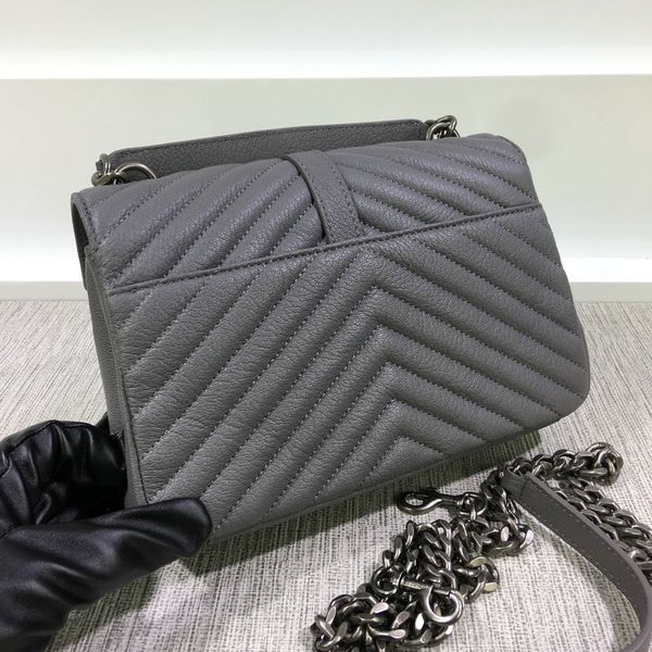 Высокое качество женщин средний 24 см Lampskin кожа Шеврон Crossbody сумка классический ст
Высокое качество женщин средний 24 см Lampskin кожа Шеврон Crossbody сумка классический ст